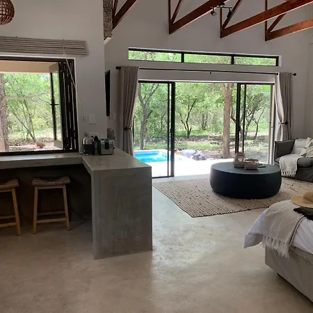 Pango Kruger Home For 2 Marloth Park Exterior photo